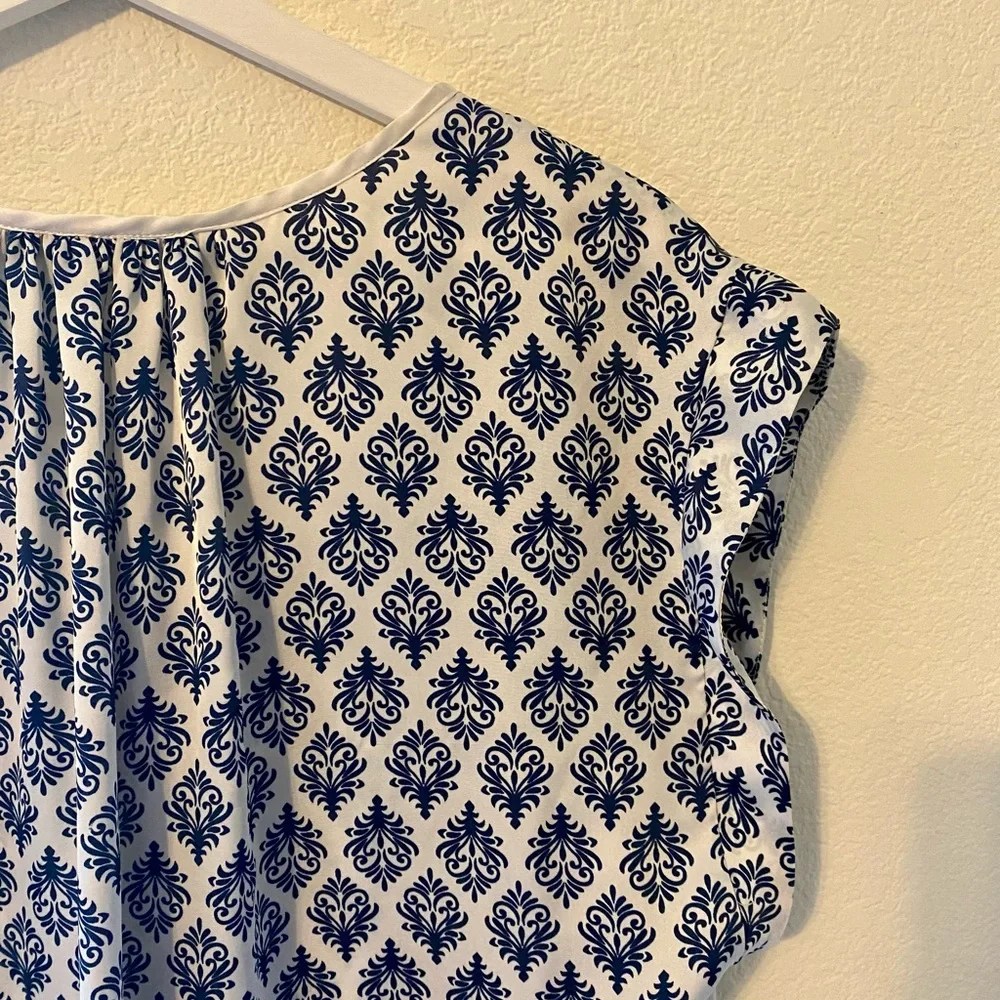 DANIEL RAINN Printed T-shirt Blouse Moroccan Print - Picture 9 of 14